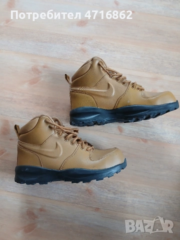 Високи маратонки Nike, снимка 3 - Маратонки - 54189996