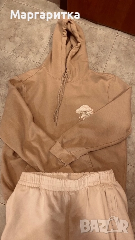 Подарявам спортен екип, снимка 2 - Спортни екипи - 52807168