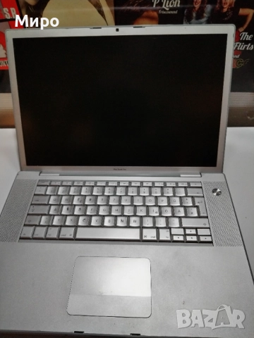 Лаптопи MacBook
