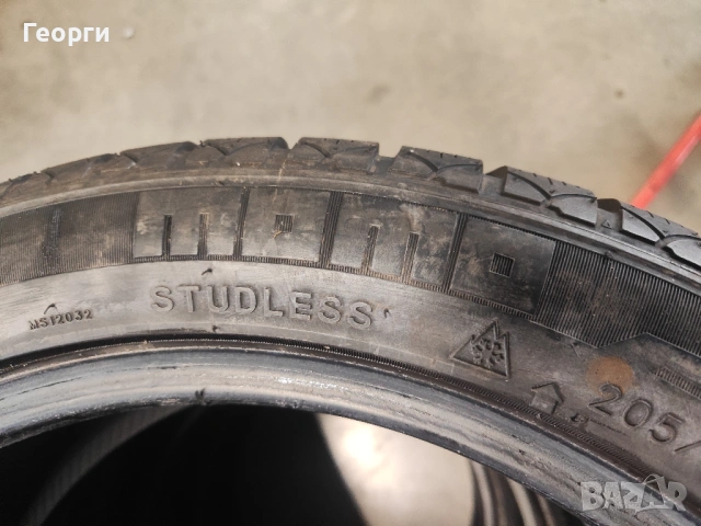 4бр.зимни гуми 205/50/17 Momo, снимка 3 - Гуми и джанти - 54106539