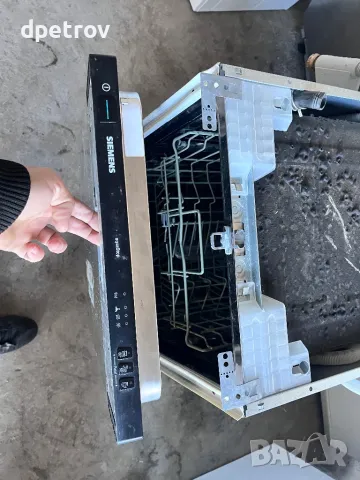 Съдомиялна Siemens 45см пълно вграждане, снимка 2 - Съдомиялни - 48277250