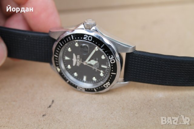 Мъжки часовник ''Invicta Profesional 200 m WR'', снимка 10 - Мъжки - 42435022