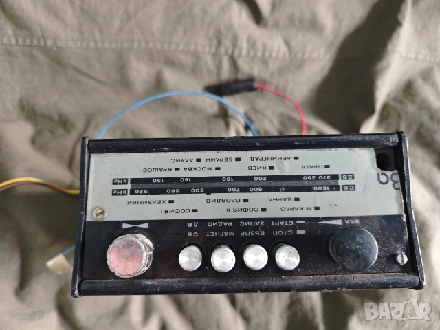 Продавам радио "Октава" Респром, снимка 2 - Антикварни и старинни предмети - 54228537