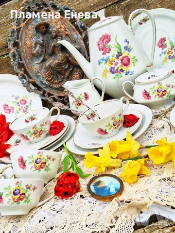 Баварски сервиз за кафе/ чай шест перосони Bareuther Bavaria 