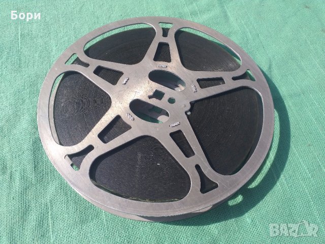 Филм 16мм метална ролка цветен