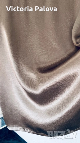 Луксозна блуза LE COMTE satin - елегантен Metallic шик, снимка 17 - Блузи с дълъг ръкав и пуловери - 52430303