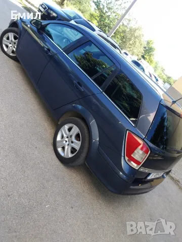 Опел Астра Н 2009 година , снимка 3 - Автомобили и джипове - 55960040