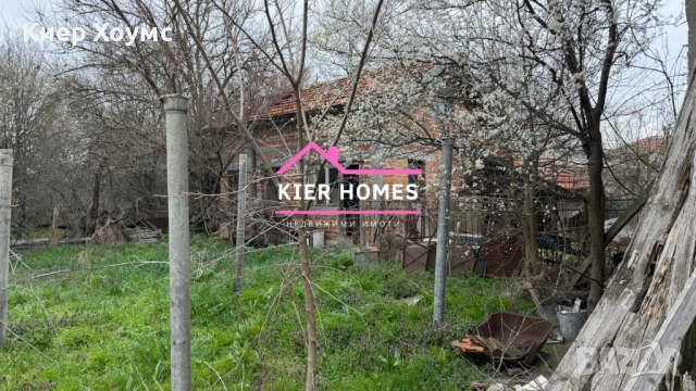 Масивна триетажна къща в село Странско,общ. Димитровград,обл. Стара Загора, снимка 6 - Къщи - 53947213