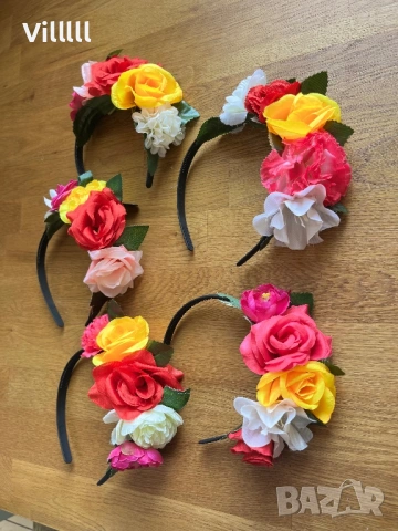 Диадема с цветя за народни танци, снимка 2 - Колиета, медальони, синджири - 48058971