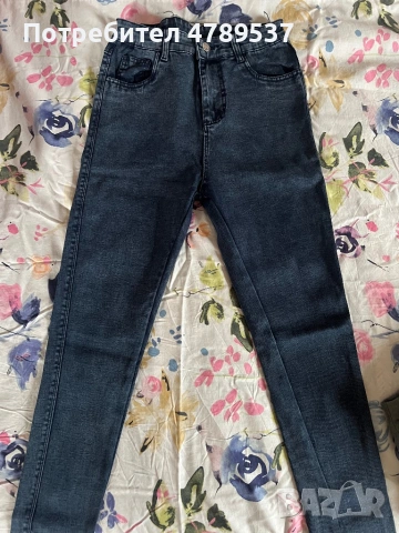 Дрехи, снимка 3 - Дънки - 54114635