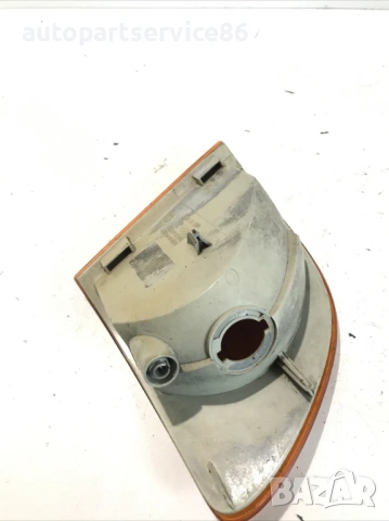 Мигач преден ляв за Mercedes W638 Vito 2.2 CDI (1999-2002) , снимка 2 - Части - 53987282