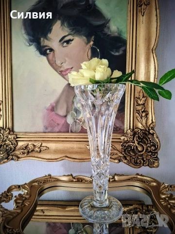 Кристална ваза 