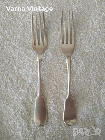 Две стари посребрени вилици. Край на 19 век. Англия. С щампа.