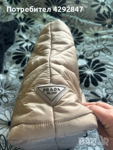 Дамска нова чанта Prada, снимка 2 - Чанти - 53882524