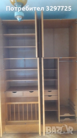 Продавам четирикрилен лакиран гардероб 🧥👗🌲Бял бор🌲, снимка 7 - Гардероби - 52580160