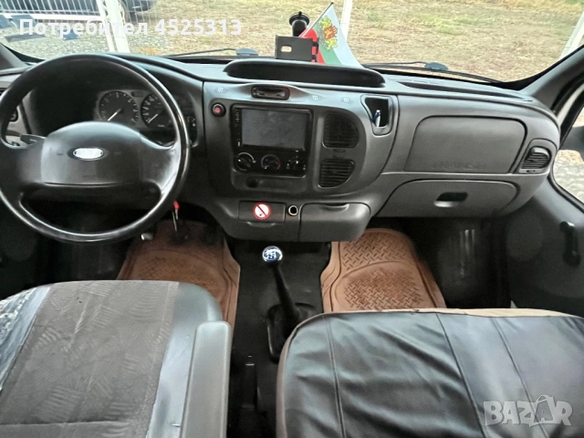 Ford Transit 2.0 85коня 2003г., снимка 4 - Бусове и автобуси - 51987352
