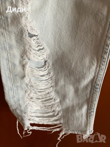 Дамски накъсани дънки H&M, снимка 3 - Дънки - 52563054