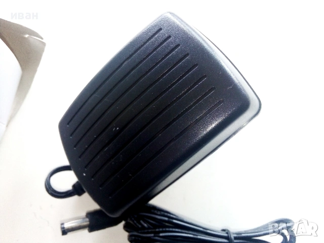 Адаптер AC/DC 12V /12W 1А.Нов., снимка 3 - Кабели и адаптери - 53941938
