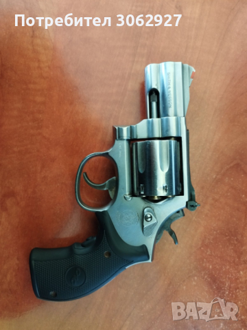 Продавам револвер Smith&Weston .357 mag , снимка 3 - Бойно оръжие - 44809728