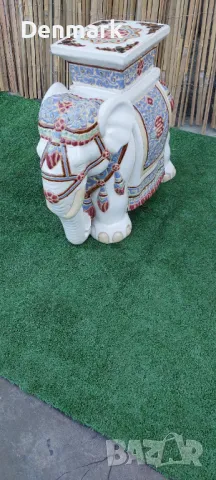 Порцеланов слон Индииски винтидж