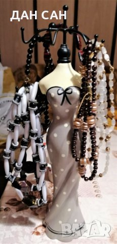 ретро дървена скулптура с въртяща закачалка за бижута, снимка 2 - Други - 31318904