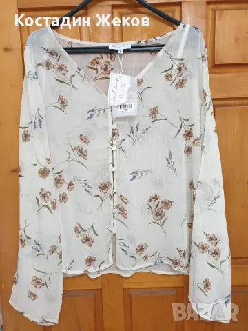 Нова със етикет. Дамска шифонена блуза с флорален принт от марката Sabo Skirt.