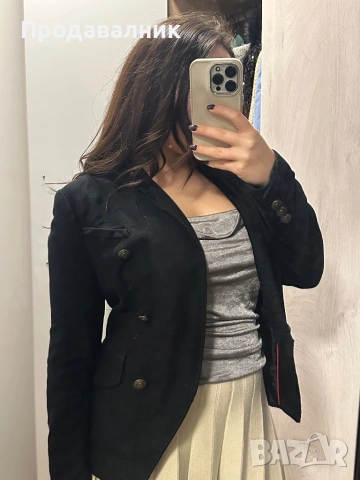 Елегантно черно сако Bershka