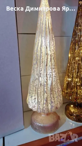 Светеща Коледна елха – перфектната празнична декорация в 8 уникални варианта, снимка 13 - Декорация за дома - 47527212