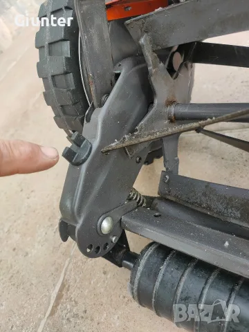 РЪЧНА КОСАЧКА Husqvarna, снимка 4 - Градинска техника - 56228027