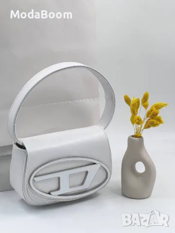 Diesel дамски чанти Различни цветове , снимка 7 - Чанти - 48834695