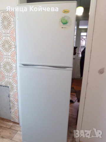 Хладилник с фризер , снимка 3 - Хладилници - 52592386