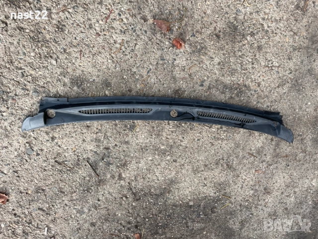 Пластмаса под преден прозорец за Сузуки Гранд Витара 1998-2005 год