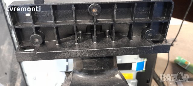 оригинална стойка за телевизор SAMSUNG, модел UE32J4100, снимка 3 - Стойки, 3D очила, аксесоари - 34880960