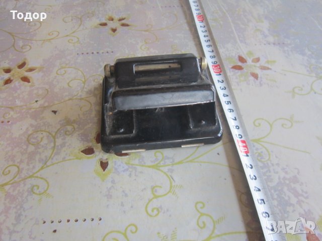 Немски метален перфоратар , снимка 2 - Колекции - 29800253