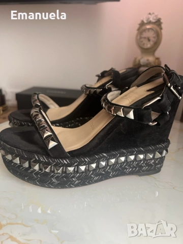Louboutin сандали с платформа