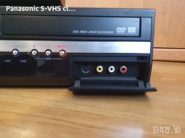 TOSHIBA D-VR52 VHS-DVD recorder, снимка 5 - Плейъри, домашно кино, прожектори - 56246597