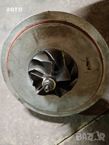 средна част 2260 БМВ , снимка 2 - Части - 52674574