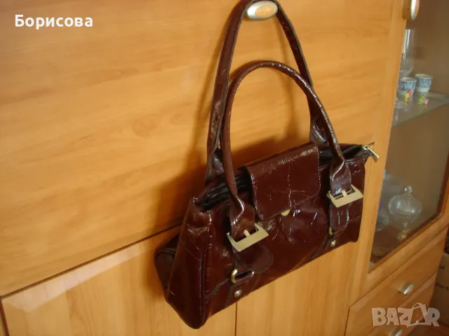 Лачена чанта носена броени пъти , снимка 7 - Чанти - 49039646