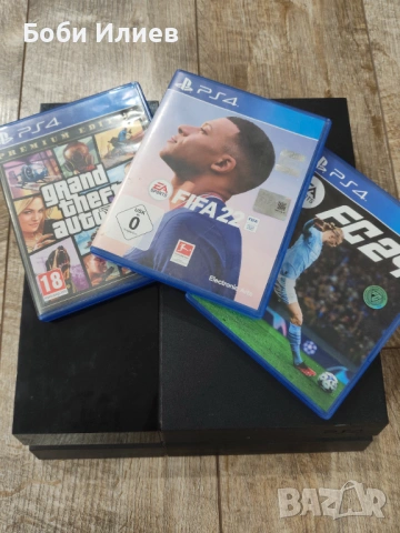 Playstation 4 + 3 игри 