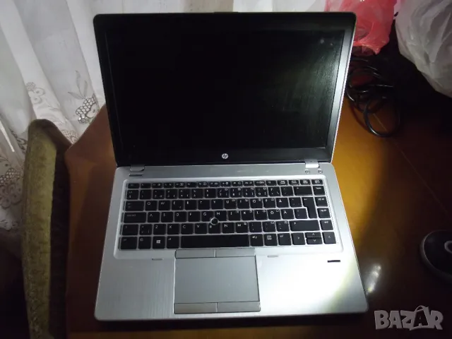 Лаптоп HP EliteBook Folio 9480M с дефектна вградена видеокарта без рам и хард=80лв 