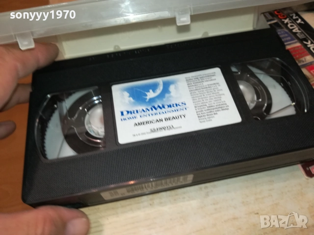 AMERICAN BEAUTY-ORIGINAL VHS VIDEO TAPE 2408251307, снимка 2 - Други жанрове - 51472116