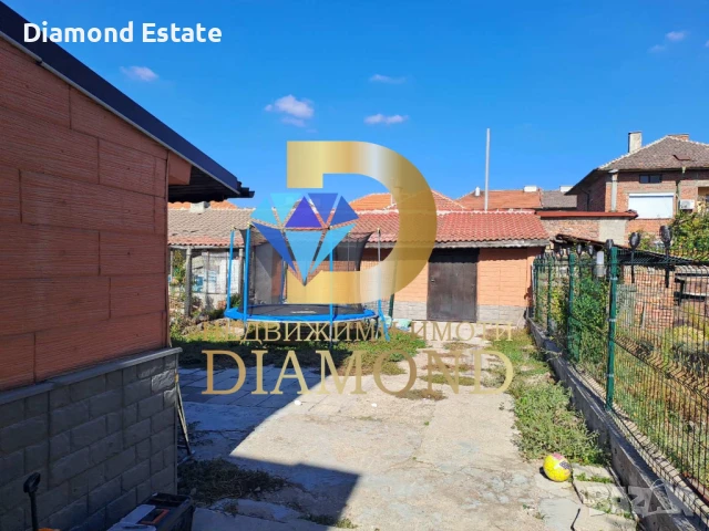 Двуетажна къща близнак в Димитровград кв. Раковски, снимка 3 - Къщи - 47717438