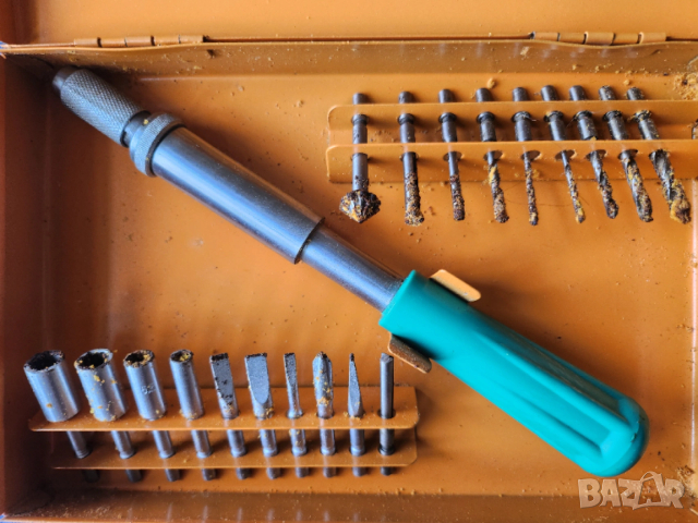 реверсивна отверка комплект накрайници-общо 20 пособия, нова/неползвана, СССР, 1980-те г.