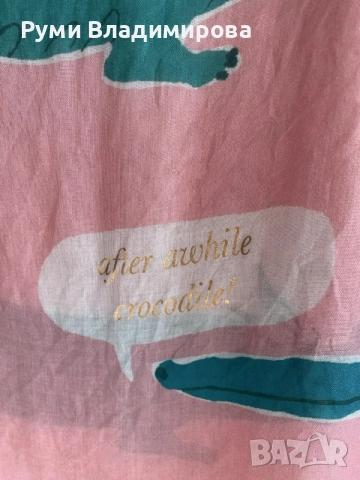 Розов шал на зелени крокодили, Kate Spade New York, снимка 4 - Шалове - 55800841