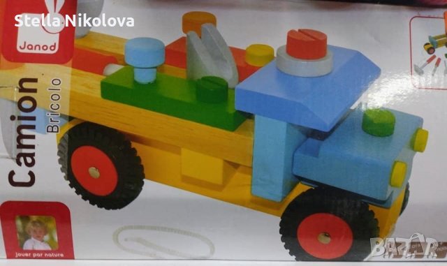 Дървен камион за разглобяване