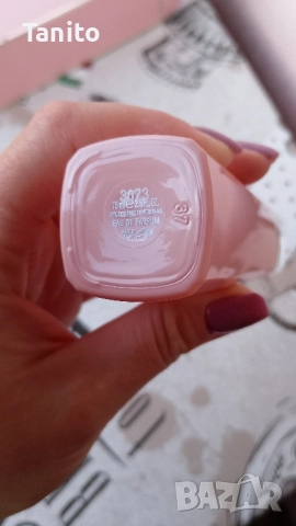 Нов дамски парфюм Hugo Boss, снимка 2 - Дамски парфюми - 51637806