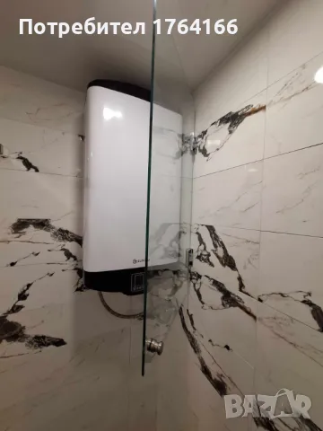 Стъклена преграда за предпазване на бойлер в баня