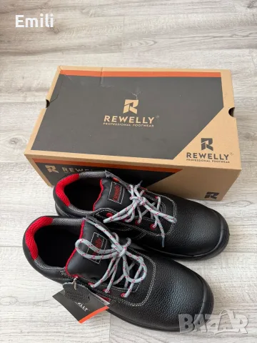 Работни обувки MONRO REWELLY S3 SRC 44 номер, снимка 3 - Маратонки - 56298040