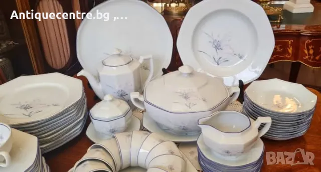 Елегантен сервиз за вечеря за 12 души на Limoges, France , снимка 7 - Сервизи - 50161896