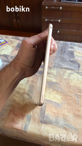 Apple iPad 9.7 5-то поколение A1822 (2017) с 32GB gold, снимка 8 - Таблети - 52885526